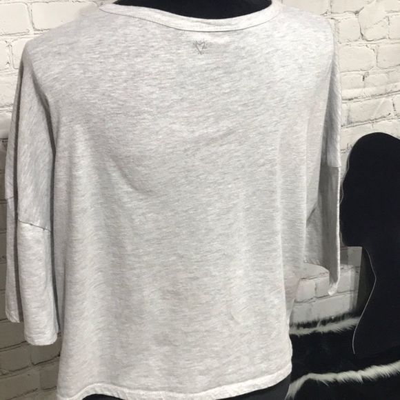 Betsey Johnson LOVE Cropped Tee Boxy Casual Fit - Picture 6 of 7